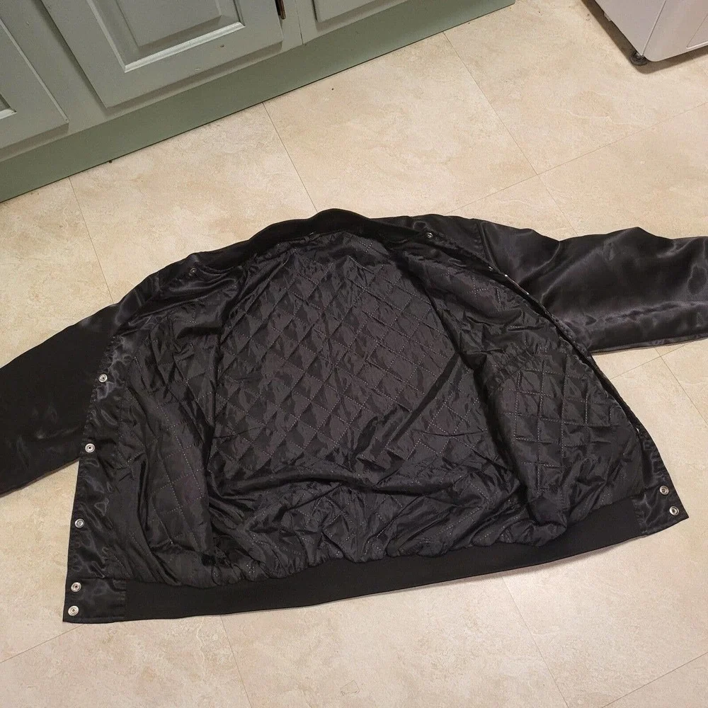 Bridgeport Mens XL Connecticut Embroidered Black Snap‎ Satin Bomber Jacket
